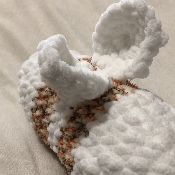 Bee. Hand crocheted. Stuffed. New. - Picture 3 of 5